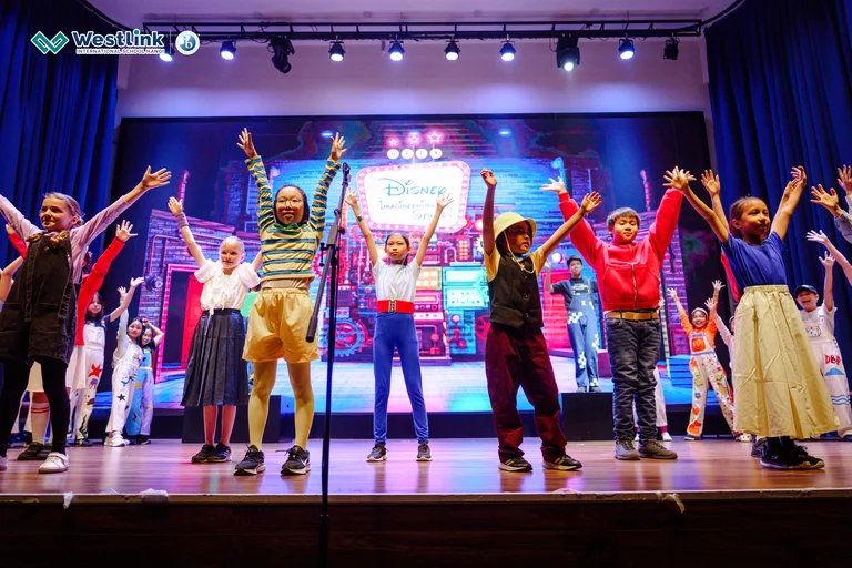 Kinh nghiệm chọn trường quốc tế: Lời khuyên từ phụ huynh