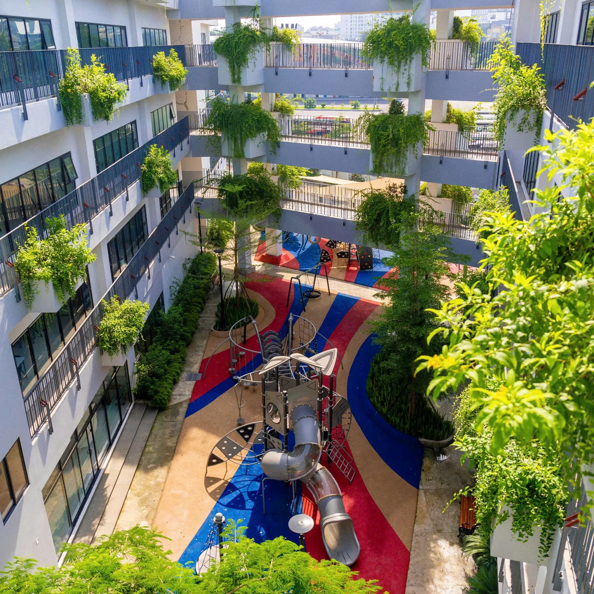 Khuôn viên của chúng tôi 10