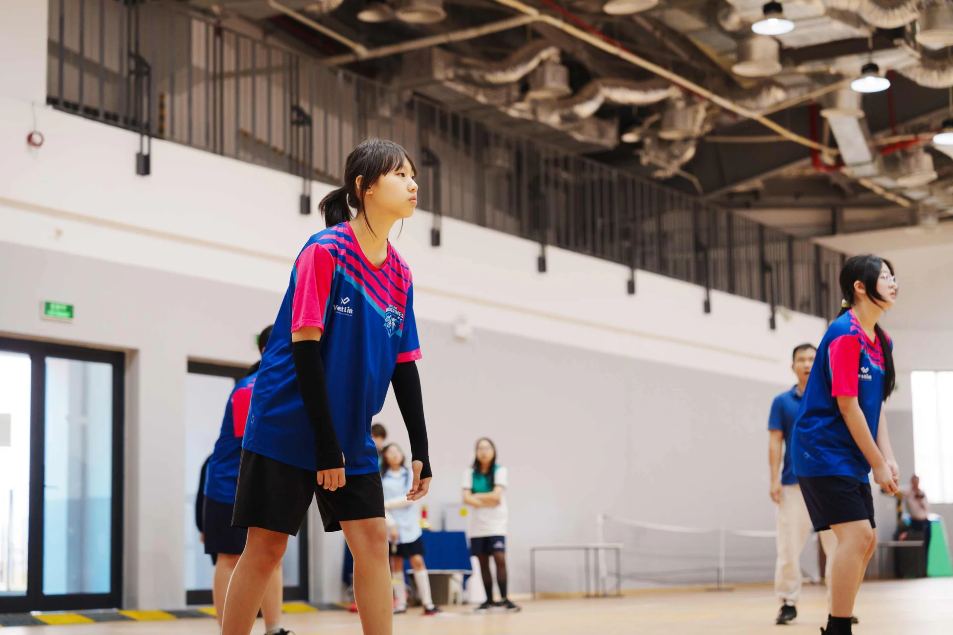 Wolverines girls’ volleyball team scores their first victory