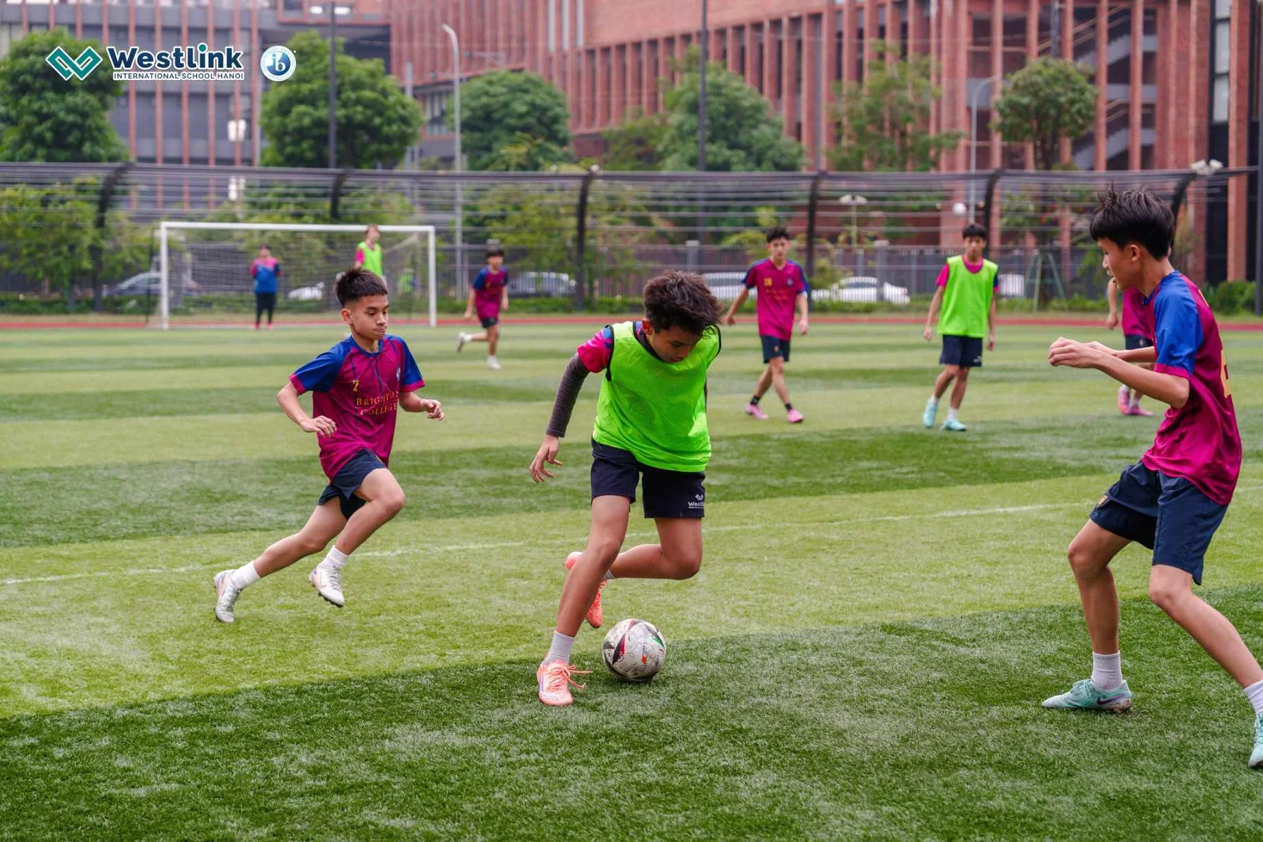 WIS Wolverines Vô Địch Giải Bóng Đá MYP - Hanoi School League