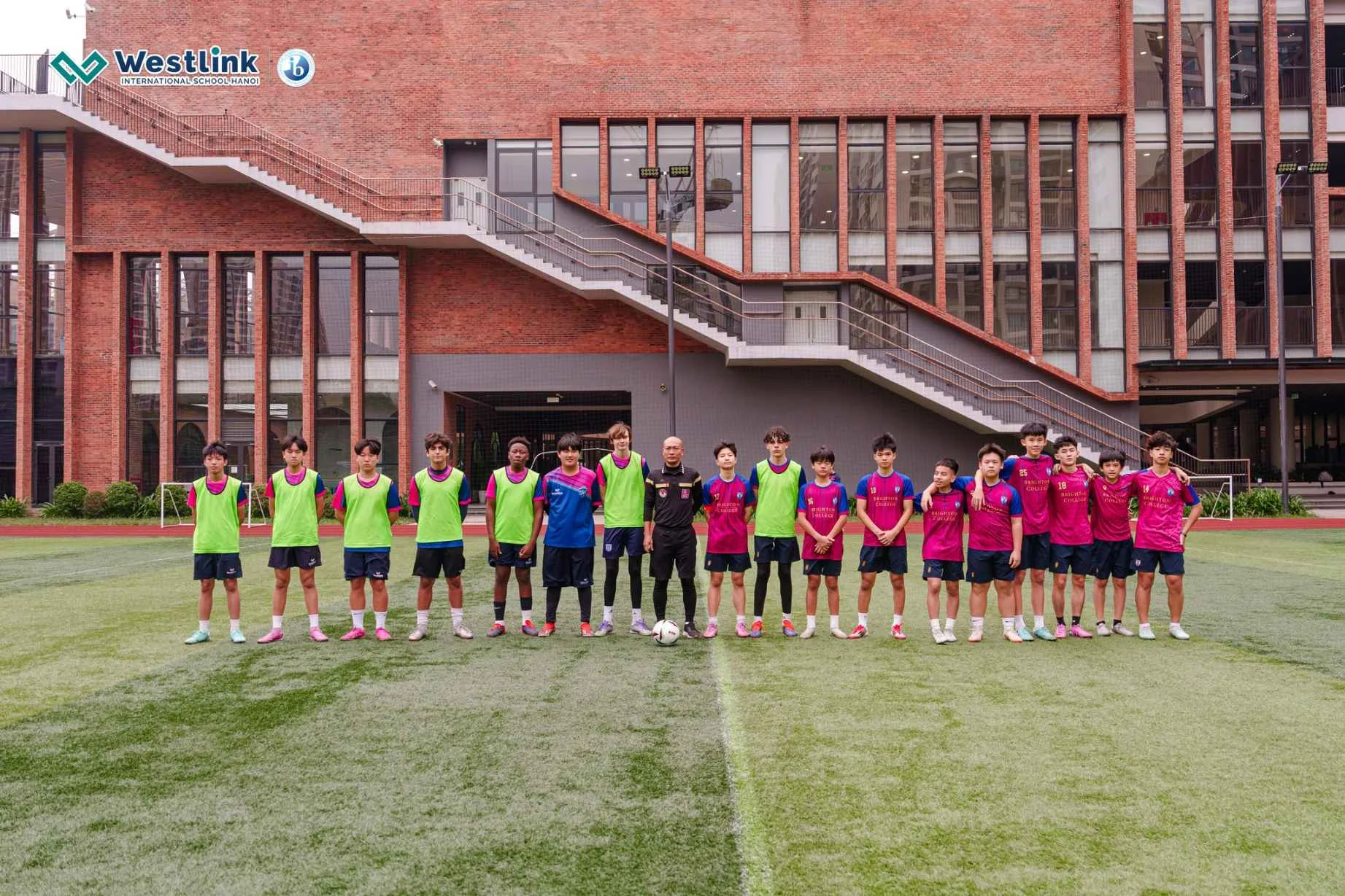 WIS Wolverines Vô Địch Giải Bóng Đá MYP - Hanoi School League
