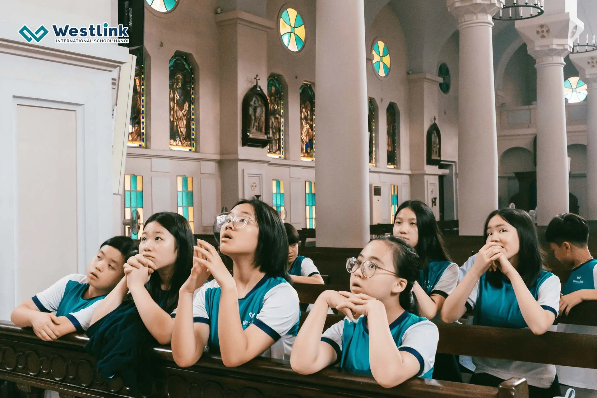 Khám Phá Niềm Tin: Hành Trình Hiểu Biết và Khám Phá
