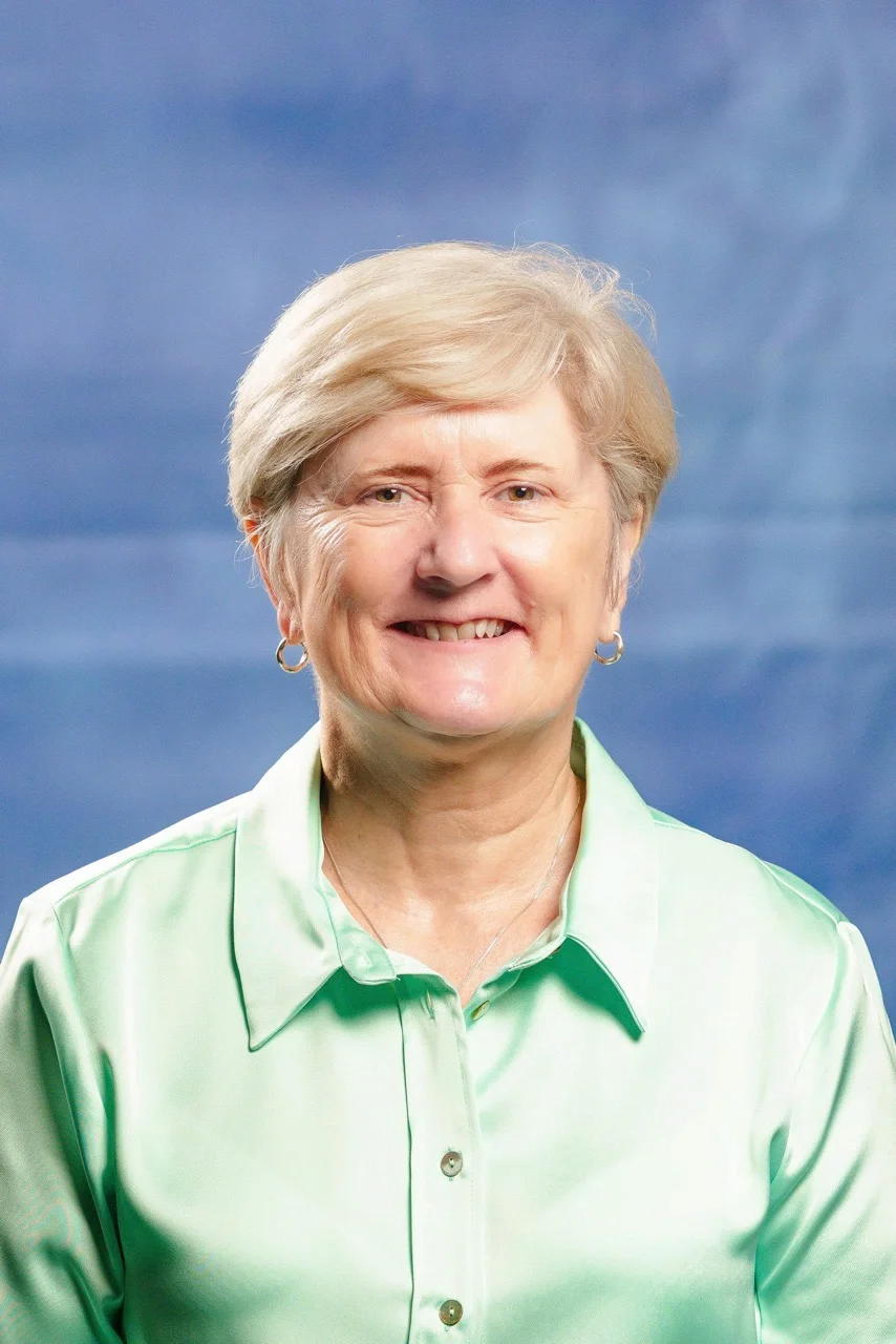 Karen  Simpson