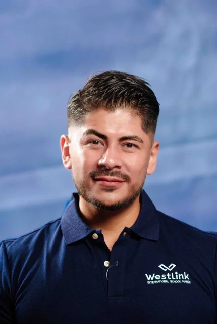 Gonzalo  Angeles