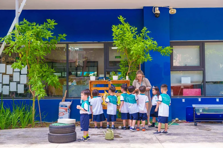 Booking a School Tour: Questions Parents Should Prepare