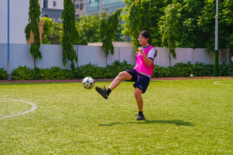 Bóng đá nữ